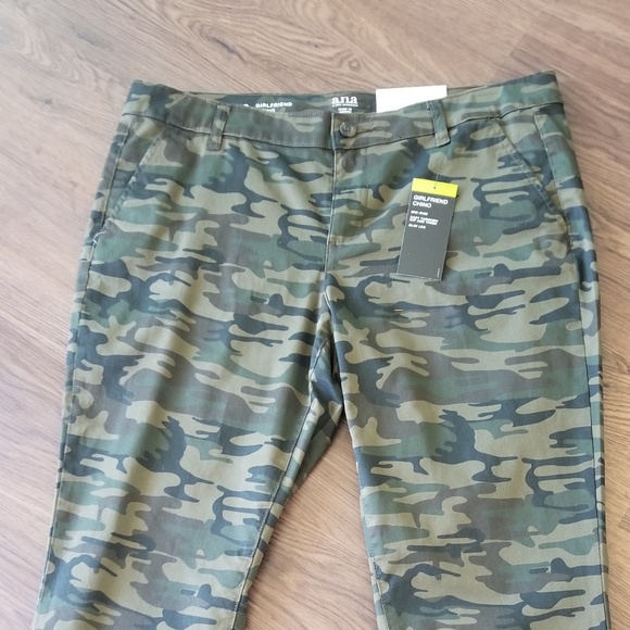 Camouflage Chino Pants - Picture 3 of 6